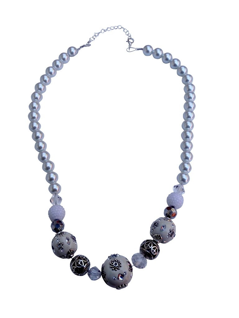 White Beaded Statement Necklace 3055